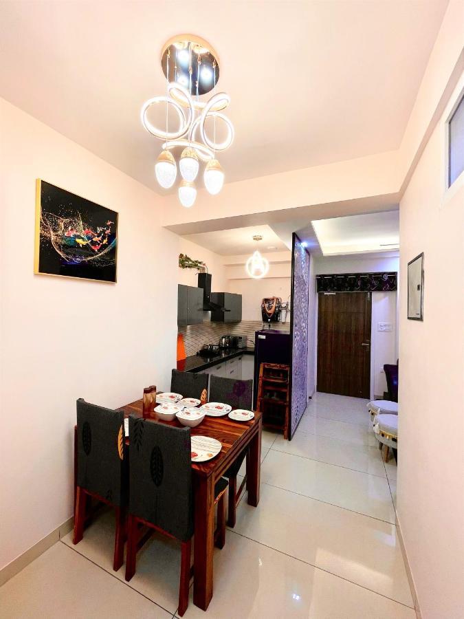 Airport Bliss Apartment+Balcony & Netflix + Prime Jaipur Exterior photo